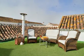 Orange Square Rooftop Apartment 250 m2 - Image 3