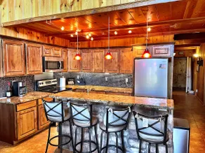 Luxury Cabin, Crown King, Forrest, Mountain View’s - Image 2