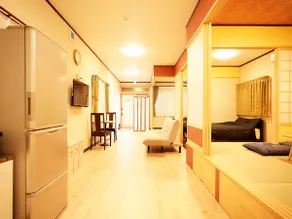 Self Check-in | 3BR for 10 guests | By Kokusai St - Image 2