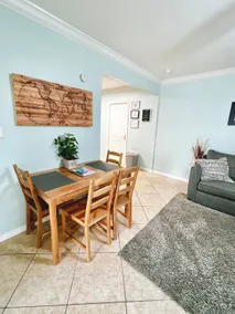 Cozy 2BR Retreat w/ Patio near Beach & Las Olas - Image 2