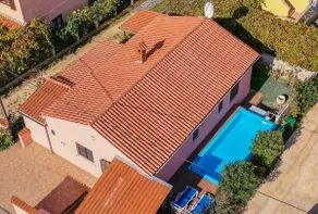 Modern Holiday Home with pool & 4 bikes, near center - Image 4