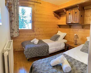 4 luxury rooms (3 bedrooms), ski-in/out - Image 5