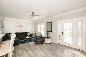 Virginia's Country Cottage - Image 3