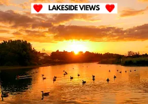 Romantic Cosy Cottage with Lakeside views & the Beach on your Doorstep! With "Snuggle up" Log Burner in the Best Location in Mablethorpe! The Perfect Seaside GetAway for Couples! - Image 2