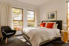 Attractive Modern Retreat close to the City - Image 4