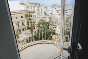 Sliema, Villa Savoia Luxury Apartment for 5 Guests - Image 3