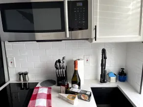 Luxury Studio, Free Parking, Near Beach - Image 3