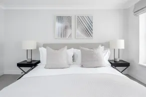 Luxury Townhouse by Hyde Park & Oxford Street - Image 2
