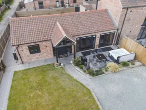 Secluded Idyllic Country Getaway with Hot Tub - Image 3