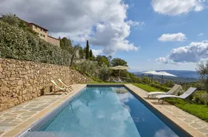 LA TORRE, AN EAGLE NEST ABOVE THE TUSCANY LANDSCAPE - Image 2