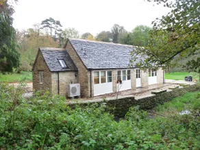 Cotswold cottage, short walk to Tetbury (parking) - Image 2