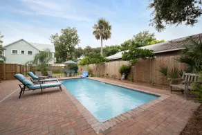 Southern Charmer w/ Pool and Stellar Location-Walk to Everything Downtown!  - Image 2