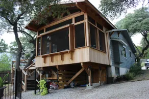 Lake Travis Lakefront Cabin with cowboy pool - Image 2
