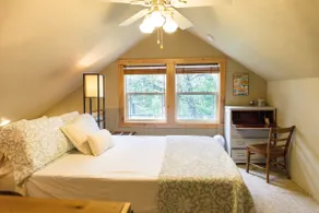 Oxberg Lake Retreat, lake & farm view in wine ctry - Image 3