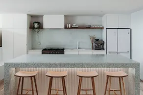 Luxury Listing - 200m to Beach + pet friendly - Image 4