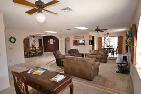 Charming home in Country Club Estates - Image 5