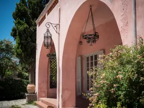 Beautiful renovated Villa with pool near the beach - Image 2