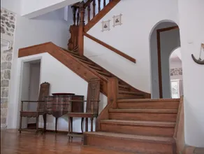 Beautiful renovated Villa with pool near the beach - Image 3