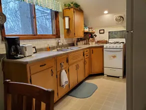 Barn In The Woods Lodge ~ We'd Love To Host You! - Image 4