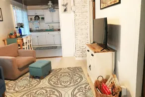 Rocco's Retreat - Image 5