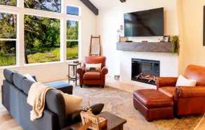 *River Front, Brand new house* & Hot Tub - Image 4