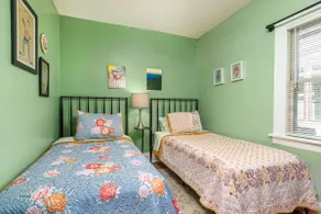 Fragile Suite at Tremont GuestHouse - Image 4