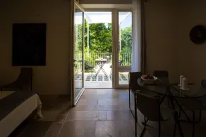 Villa Rosa Resort - Luxury Apartment 5 - Image 2
