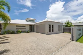 Harbour Drive Luxury in Bluewater Estate - Image 4