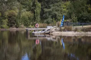 Cottage by the Lake - Image 4