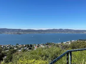 An awe inspiring Hobart Panorama - Image 2