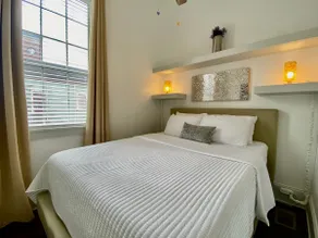 ⛴ 2 BED | 2 FULL BATH | - Image 5