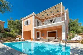 Peaceful two-bedroom property in the olive grove - Image 2