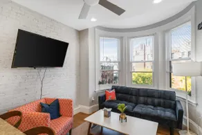 (N3F) Beautiful View, Back Bay, Brownstone Newbury - Image 2