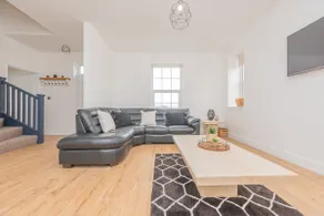 5 Bed cottage with Hot tub - Image 4