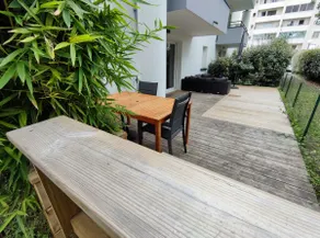 BEAUTIFUL APARTMENT WITH TERRACE IN CHARTRONS - Image 2
