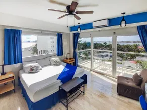 Beachfront, Top Location, Kitchen, Sunrise+Sunset - Image 4