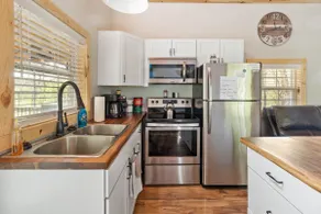 *Unique Wooded Cabin*4 beds 20 min from The Ark - Image 3