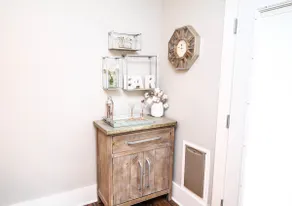 NoDa Updated Mill Home! Amazing Location- Walkable - Image 2
