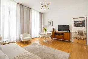Charming Art Suite - Central Cosy Sunny - Image 5