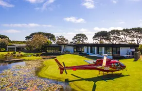 Lakehouse Estate is on 3 acres with private lake - Image 3