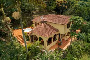 Country house with pool and jacuzzi near Bogotá - Image 2