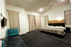 Serene Villa with Glacier view - Image 5