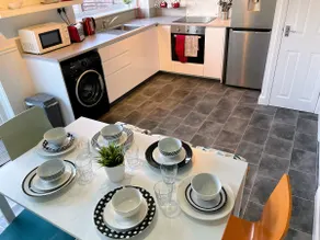 Aspen House - Image 2