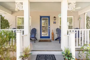3BR/2 Bath/Outdoor Kitchen/Hot Tub/Ocean 3 blocks - Image 2
