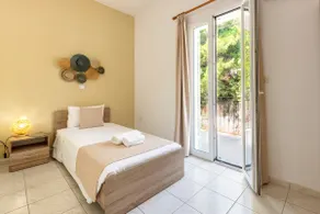 Deluxe Room by Faro Del Porto - Image 2