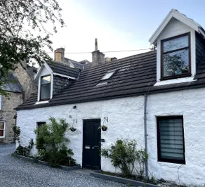 Cosy, modern cottage in Grantown, private parking - Image 5