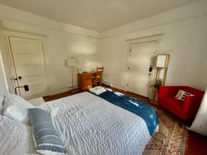 Light Filled Apartment Near UC Berkeley - Image 4