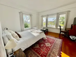Light Filled Apartment Near UC Berkeley - Image 2