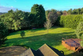 A secluded new forest getaway with beaches nearby - Image 4