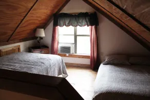 Shaded Creekside Cabin - Image 4